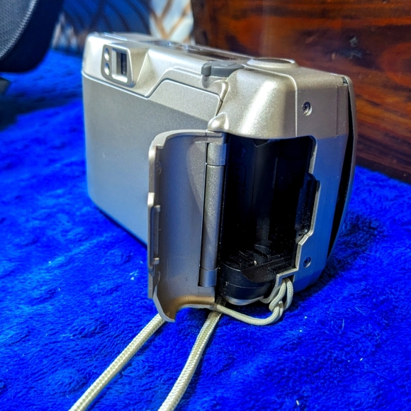 Nikon Lite Touch Zoom 70WS AF | Vintage 35mm Camera Bundle | VG+ - Picture 6 of 9